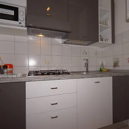 Cir 015146-cni-01484 * Milánó